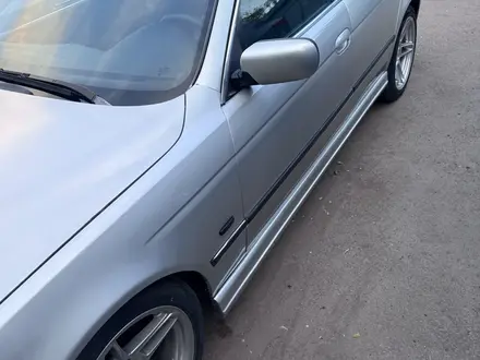 BMW 530 2002 года за 3 000 000 тг. в Астана – фото 4