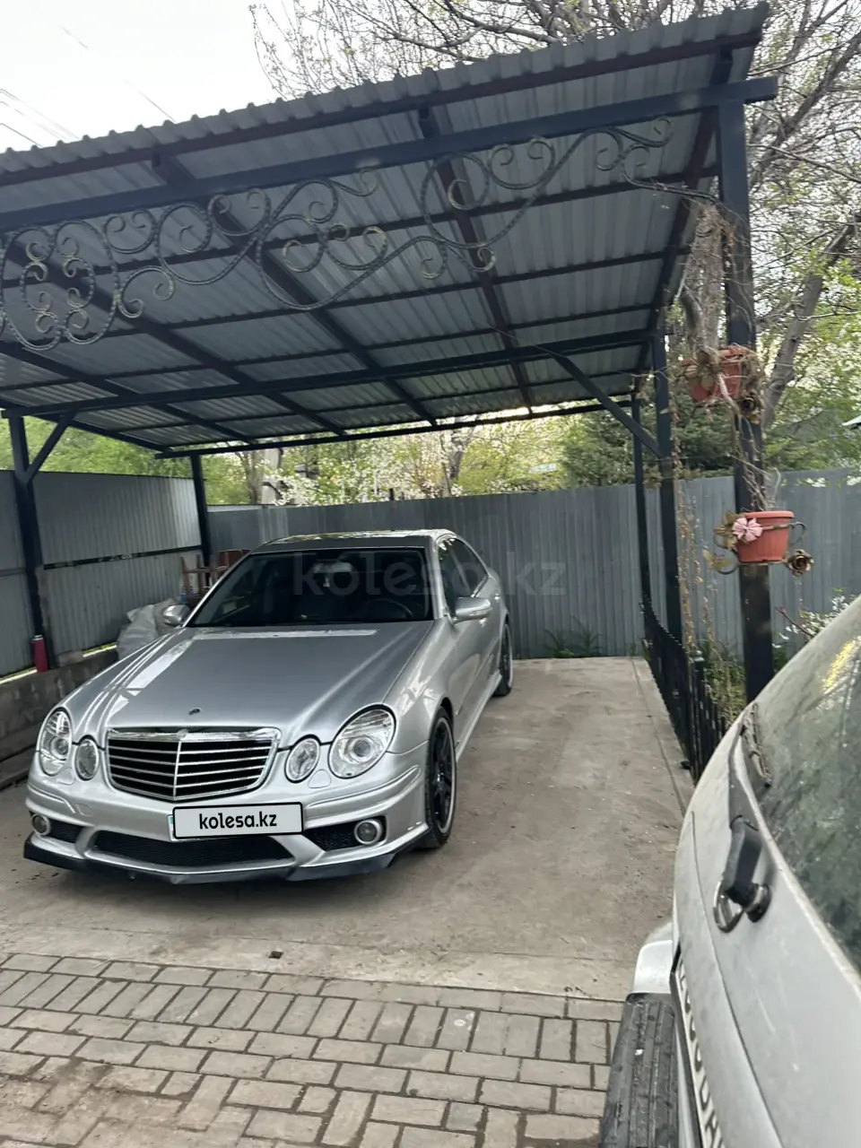 Mercedes-Benz E-Class, 2004