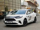JAC J7 Luxury CVT 2025 года за 10 290 000 тг. в Шымкент
