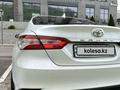 Toyota Camry 2021 года за 14 200 000 тг. в Алматы – фото 11