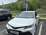 Toyota Camry 2021 годаүшін14 200 000 тг. в Алматы – фото 2