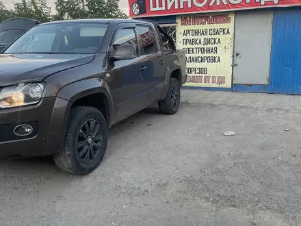 Volkswagen Amarok 2013 года за 12 000 000 тг. в Астана – фото 2