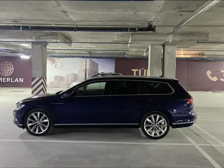 Volkswagen Passat 2019 года за 10 500 000 тг. в Астана – фото 24