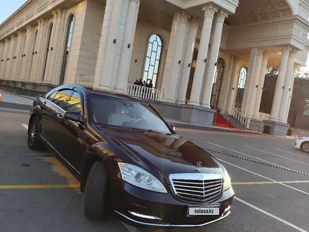 Mercedes-Benz S 350 2010 года за 11 100 000 тг. в Алматы