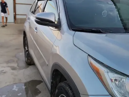 Toyota Highlander 2018 года за 12 000 000 тг. в Атырау – фото 6