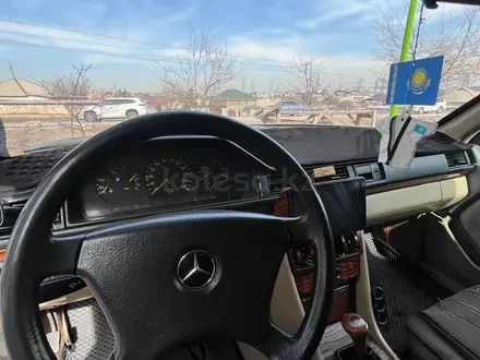 Mercedes-Benz E 200 1991 года за 1 200 000 тг. в Шымкент