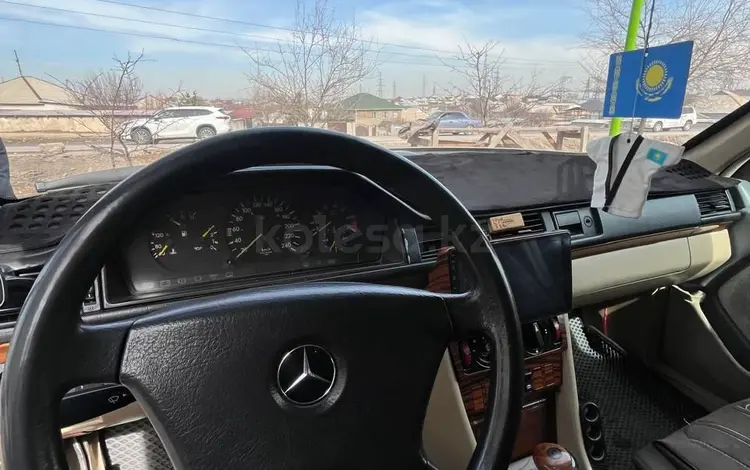 Mercedes-Benz E 200 1991 года за 1 200 000 тг. в Шымкент