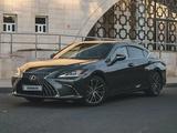 Lexus ES 250 2022 года за 23 000 000 тг. в Астана