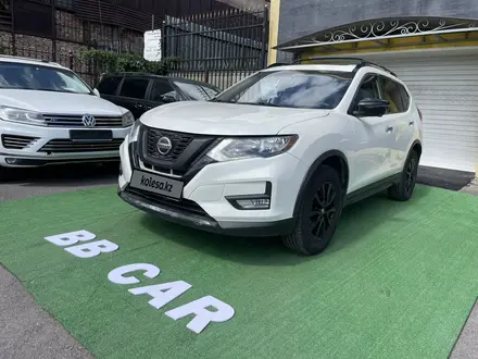 Nissan Rogue 2017 года за 9 200 000 тг. в Астана