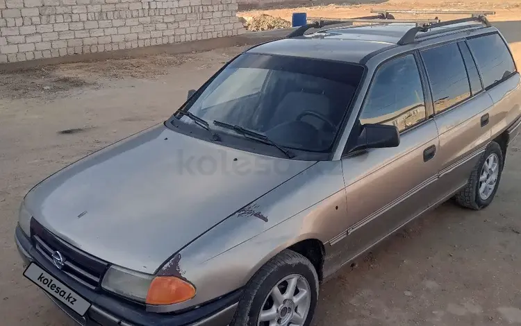 Opel Astra 1996 годаfor900 000 тг. в Актау