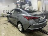 Hyundai Accent 2021 годаүшін7 200 000 тг. в Астана – фото 3