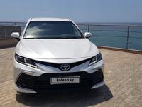 Toyota Camry 2021 года за 17 500 000 тг. в Актау