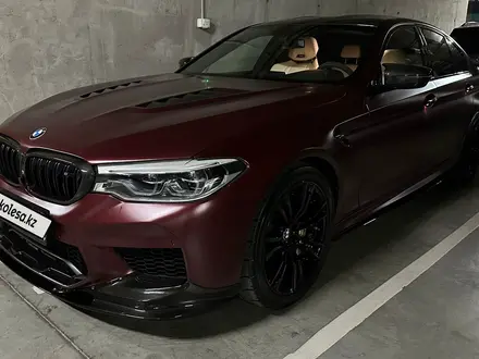 BMW M5 2018 года за 32 000 000 тг. в Алматы – фото 14