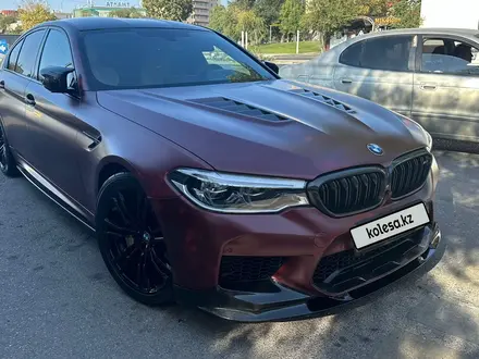 BMW M5 2018 года за 32 000 000 тг. в Алматы – фото 5
