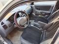 Hyundai Accent 2002 года за 1 800 000 тг. в Актобе – фото 2