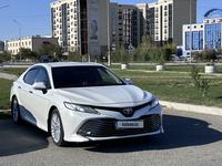 Toyota Camry 2018 года за 13 500 000 тг. в Атырау