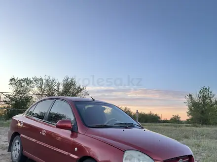 Kia Rio 2005 года за 2 500 000 тг. в Актобе – фото 6