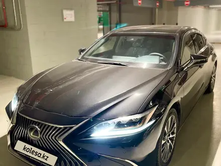 Lexus ES 250 2018 года за 20 500 000 тг. в Астана – фото 3