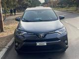 Toyota RAV4 2018 года за 7 450 000 тг. в Шымкент