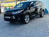 Toyota Highlander 2017 годаfor18 800 000 тг. в Актау – фото 2