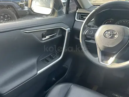 Toyota RAV4 2022 года за 13 500 000 тг. в Алматы – фото 14