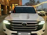 Toyota Land Cruiser 2022 года за 46 000 000 тг. в Алматы – фото 2