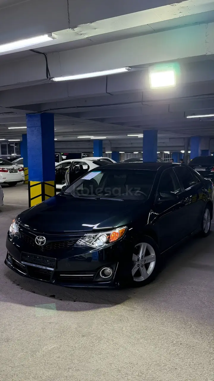 Toyota Camry, 2012