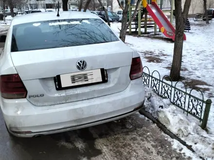 Volkswagen Polo 2015 года за 3 900 000 тг. в Астана – фото 3