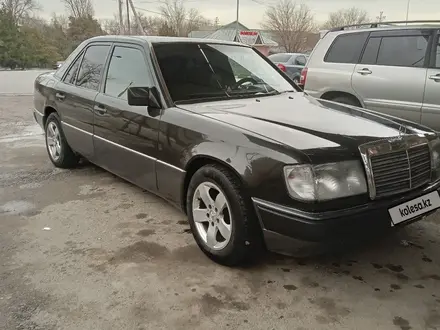 Mercedes-Benz E 230 1991 года за 1 550 000 тг. в Шымкент – фото 3