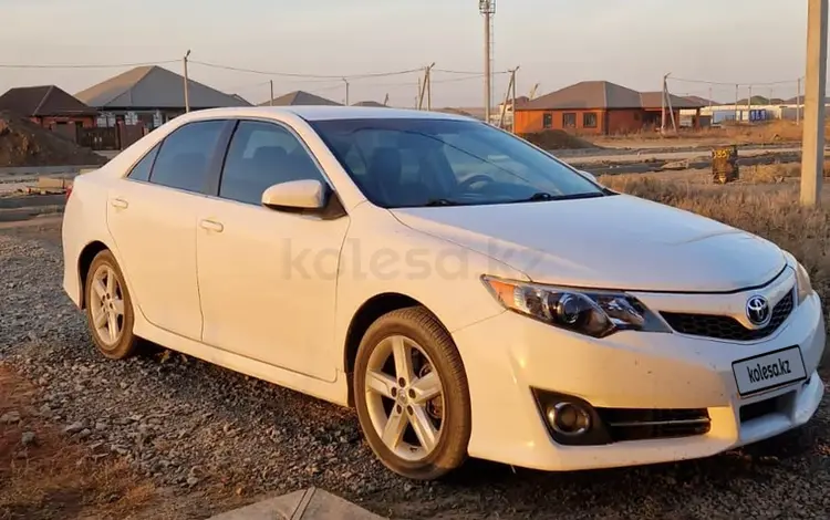 Toyota Camry 2013 года за 6 500 000 тг. в Актобе