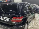 Mercedes-Benz B 200 2006 года за 3 700 000 тг. в Караганда – фото 3