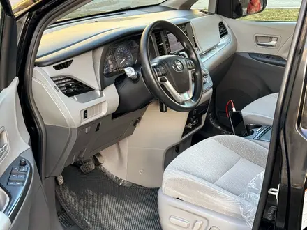 Toyota Sienna 2019 года за 15 800 000 тг. в Атырау – фото 9