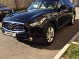 Infiniti QX70 2014 года за 14 200 000 тг. в Алматы – фото 3