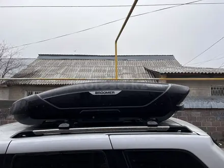 Авто бокс на крышу, broomer. Глянцевый. за 200 000 тг. в Алматы – фото 3