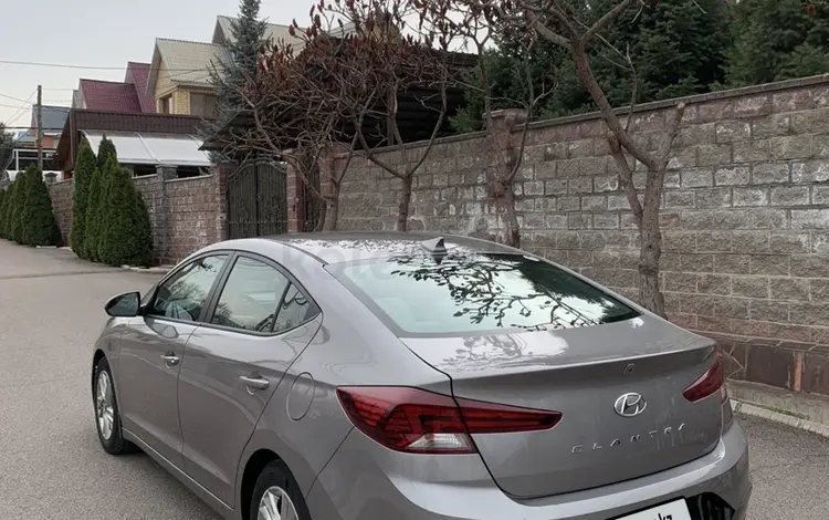Hyundai Elantra 2020 годаүшін5 700 000 тг. в Алматы
