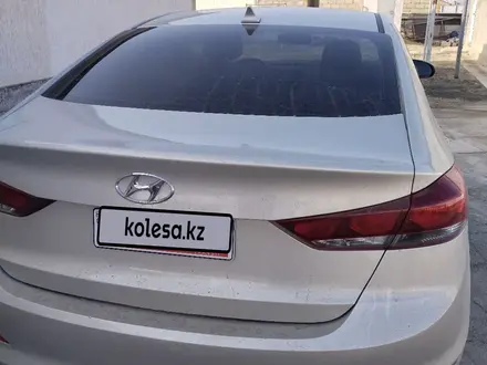 Hyundai Elantra 2017 года за 5 200 000 тг. в Кульсары – фото 8