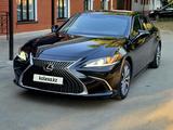 Lexus ES 250 2019 года за 17 000 000 тг. в Уральск