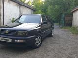 Volkswagen Vento 1994 года за 1 800 000 тг. в Шымкент – фото 4