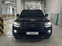 Toyota Land Cruiser 2018 года за 40 000 000 тг. в Астана