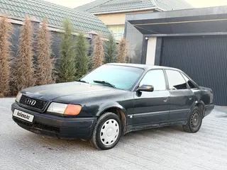 Audi 100