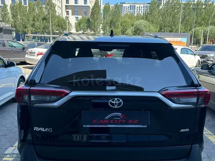 Toyota RAV4 2022 года за 20 000 000 тг. в Астана – фото 4