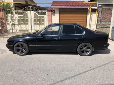 BMW 525 1995 года за 2 800 000 тг. в Шымкент – фото 2