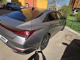 Hyundai Elantra 2022 года за 8 350 000 тг. в Астана – фото 3