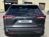 Toyota RAV4 2020 года за 16 000 000 тг. в Атырау – фото 5