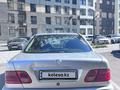 Mercedes-Benz E 200 1999 годаfor3 000 000 тг. в Астана – фото 3