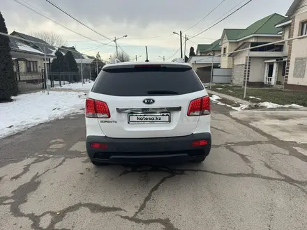 Kia Sorento 2012 года за 7 300 000 тг. в Алматы – фото 2