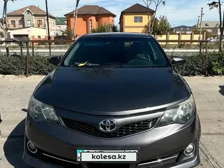 Toyota Camry 2013 года за 8 600 000 тг. в Актау – фото 2