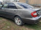 Toyota Camry 2002 годаүшін5 100 000 тг. в Урджар – фото 5