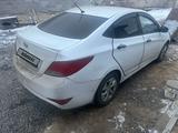 Hyundai Accent 2016 года за 3 500 000 тг. в Актобе – фото 3