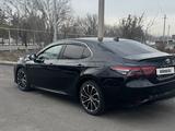 Toyota Camry 2019 года за 13 000 000 тг. в Алматы – фото 4